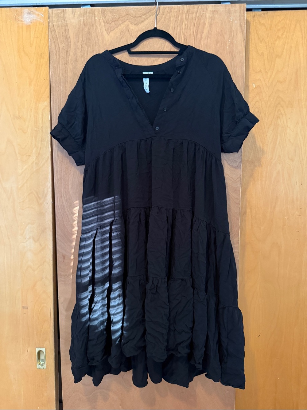 Women's Black Tiered Midi Dress - Undetermined Brand